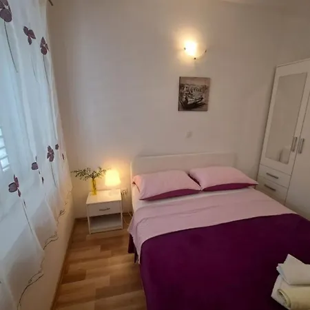 Apartment By The Sea Igrane, Makarska - 21577